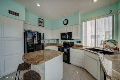 2137 Briarwood Ter, Phoenix AZ 85048-7958 exterior