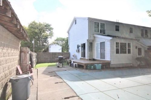 114 Henshaw St, Worcester MA 01603-1415 exterior