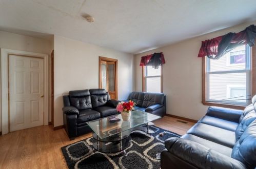 59 Catharine St, Worcester MA 01605-2809 exterior