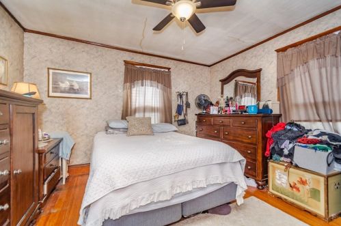 57 Gledhill Ave, Everett MA 02149-4049 exterior