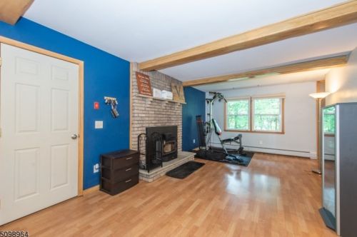 31 Courtland Dr, Wantage NJ  07461-1711 exterior