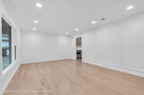 722 Green Valley Rd, Jackson Twp NJ  08527-2942 exterior