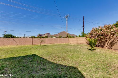 4641 42nd Pl, Phoenix, AZ 85018-3721