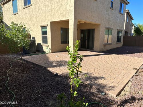 2224 Beverly Ln, Phoenix AZ  85022-2913 exterior