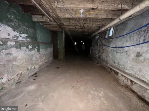 1822 20 St, Philadelphia PA 19140-1003 exterior