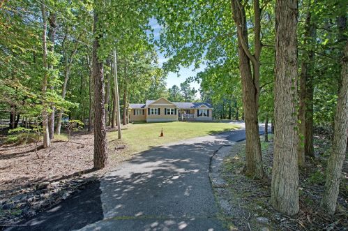 715 Reed Rd, Jackson Twp NJ 08527-4737 exterior