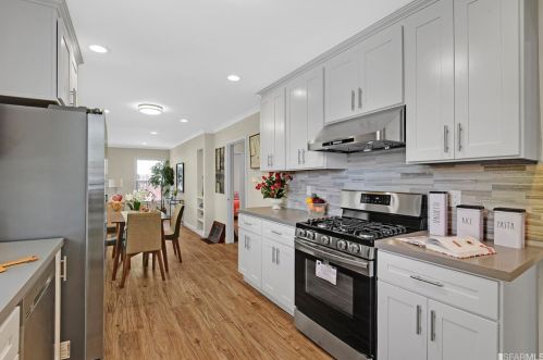 1552 Rake Ct, San Leandro CA  94578-1852 exterior