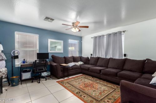 2425 65 Dr, Phoenix AZ 85043-1950 exterior