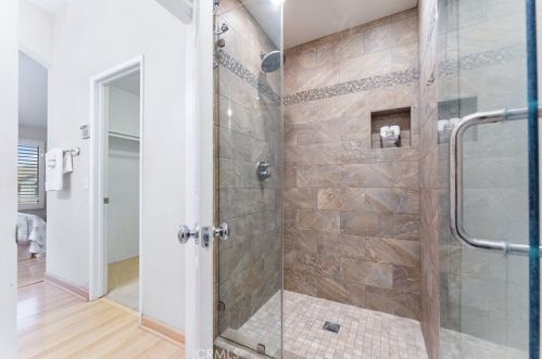 8075 Treeview Ct, Anaheim CA 92808-1552 exterior