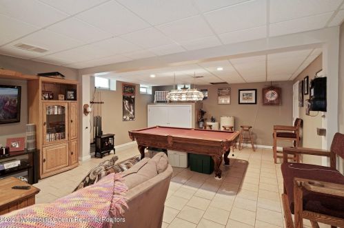 5 Mt Olive Ln, Jackson Twp NJ 08527-4835 exterior