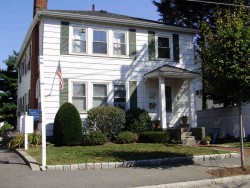 63 Court St, Newton, MA 02458-1262