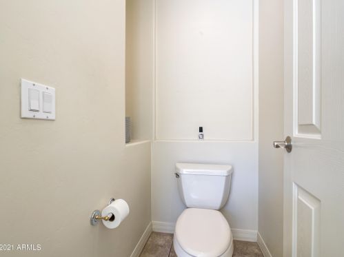 3033 50th St, Phoenix AZ 85008-1609 exterior