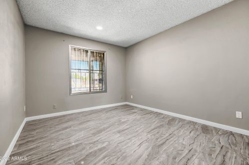 3309 Cholla St, Phoenix AZ 85029-3817 exterior