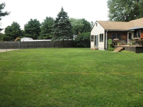 589 Vernon St, East Bridgewater MA 02324-2238 exterior