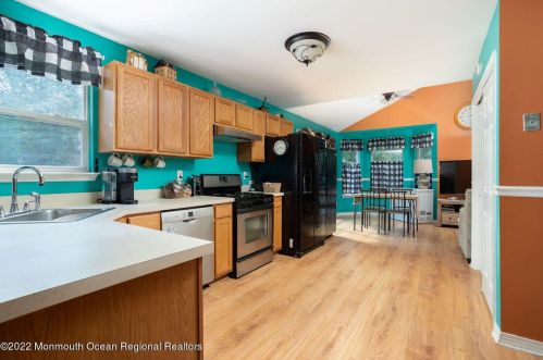 1409 Reed Rd, Jackson Twp NJ exterior