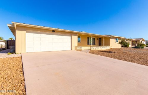 6424 Duncan St, Mesa, AZ 85205-6835