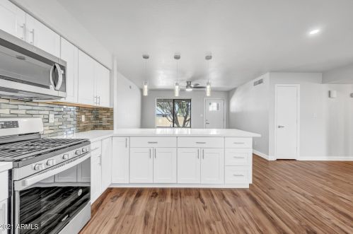 19245 17th Dr, Phoenix AZ  85027-5309 exterior