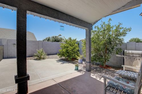 3901 Carol Ann Way, Phoenix AZ 85032-4057 exterior