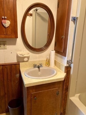 170 Merrimac St, New Bedford MA 02740-5432 exterior