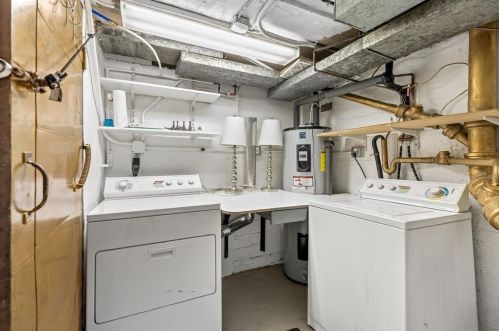 53 Gardner St, Arlington MA 02474-3827 exterior