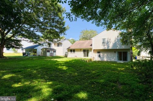 6645 Windsor Ct, Columbia MD 21044-4147 exterior