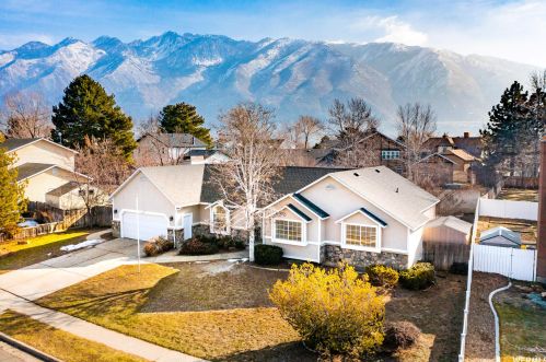 1532 Hidden Valley Rd, Sandy, UT 84092-5744