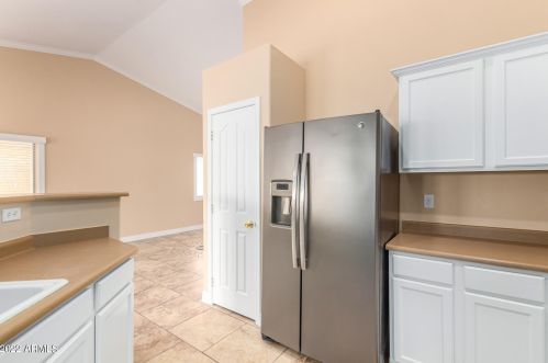 812 Chambers St, Phoenix AZ 85040-9061 exterior