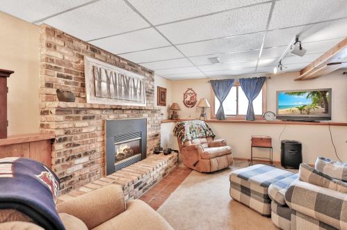 1006 12th St, Princeton MN 55371-1009 exterior