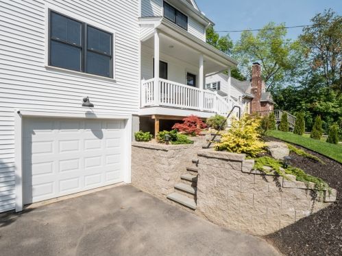 35 Buckley Rd, Worcester, MA 01602-3209