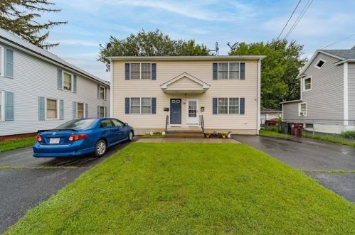 22 Maple St, Montgomery, MA 01085-2343
