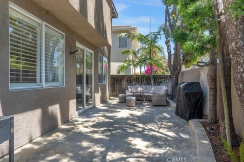 2 Bayfield, Irvine CA  92614-7907 exterior