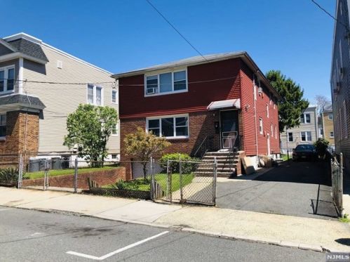 96 Windsor St, Kearny, NJ 07032-2017