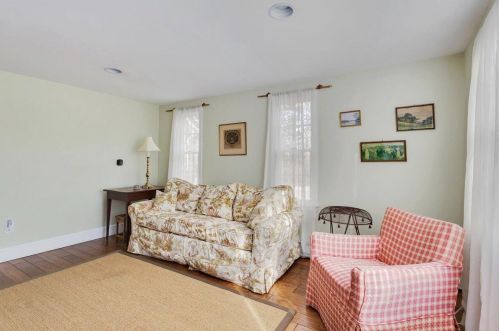 360 Windjammer Ln, Eastham MA 02642-3436 exterior