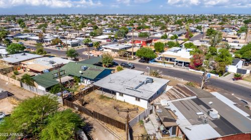 3937 Cypress St, Phoenix AZ 85006-1726 exterior