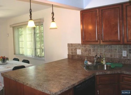 68 South St, Cresskill NJ  07626-1530 exterior