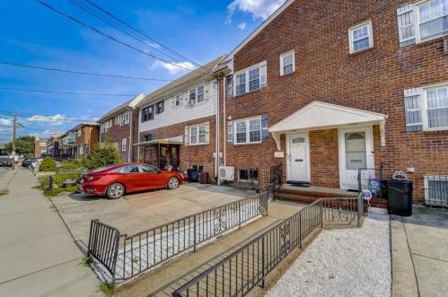 111 Warren St, East Newark, NJ 07029-1735