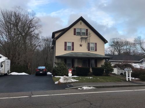 1438 Somerset Ave, Taunton MA 02780-4624 exterior