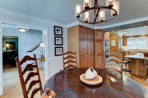 4815 Dunwoody Sta Dr, Atlanta GA 30338-4705 exterior