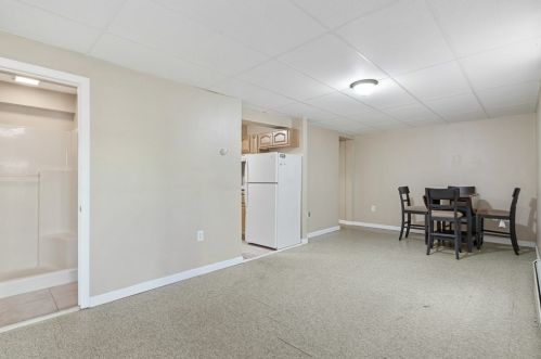 73 Merrifield St, Worcester MA 01605-3018 exterior