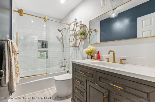 600 Violet Ln, Jackson Twp NJ  08527-4152 exterior