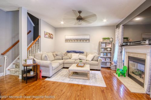 104 Brookfield Dr, Jackson Twp NJ  08527-3884 exterior