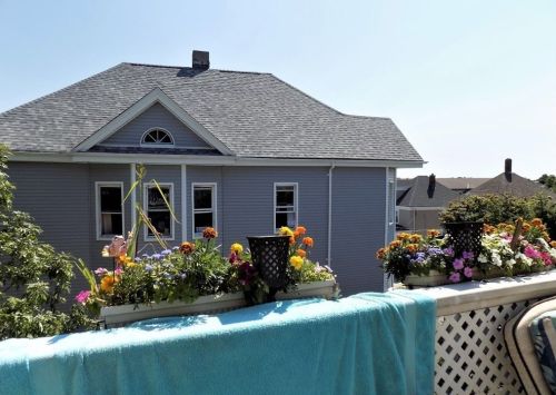 724 Brock Ave, New Bedford MA 02744-2356 exterior