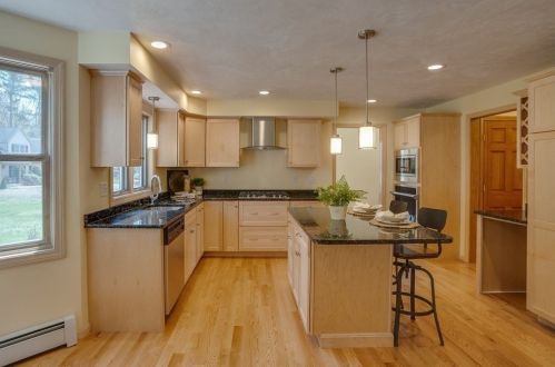 6 Patriot Way, North Reading MA 01864-3224 exterior