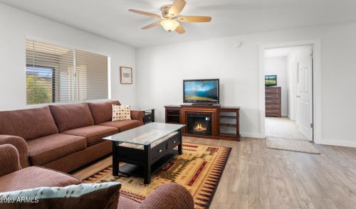 2519 Bluefield Ave, Phoenix AZ  85032-8004 exterior