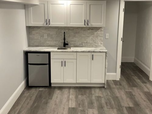 47 Boston Rd, Southborough MA  01772-1617 exterior