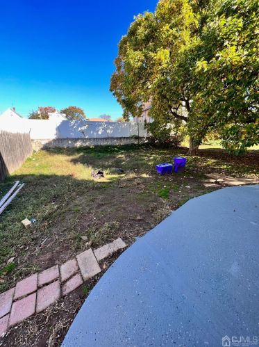 76 Sharot St, Carteret NJ  07008-2909 exterior