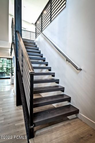 4928 Silver Spg, Park City UT 84098-6042 exterior