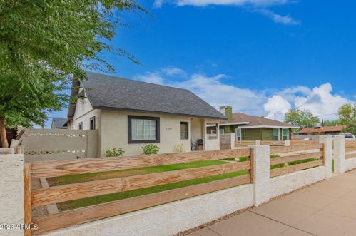 2042 11th St, Phoenix, AZ 85006-2121