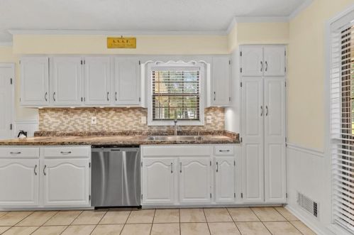 110 Pond Dr, Stockbridge GA 30281-5192 exterior