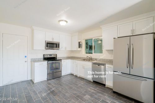 3622 Berkeley Rd, Phoenix AZ  85009-2219 exterior